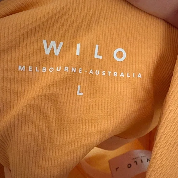 Wilo Ruched Sports Bra NWOT - Picture 6 of 8